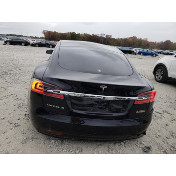 Tesla Model S  Sedan/Limuzyna 2017 elektryczny, automat - Na sprzedaż za 68 388 zł - Katowice - zdjęcie 5