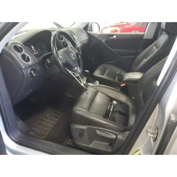 Volkswagen Tiguan  SUV 2012,  2.0 benzyna, automat - Na sprzedaż za 13 530 zł - Katowice - zdjęcie 7