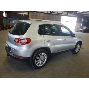 Volkswagen Tiguan  SUV 2012,  2.0 benzyna, automat - Na sprzedaż za 13 530 zł - Katowice - zdjęcie 5