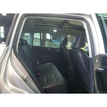 Volkswagen Tiguan  SUV 2012,  2.0 benzyna, automat - Na sprzedaż za 13 530 zł - Katowice - zdjęcie 8