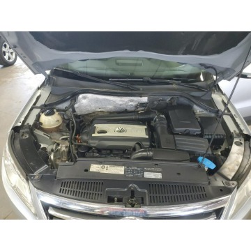 Volkswagen Tiguan  SUV 2012,  2.0 benzyna, automat - Na sprzedaż za 13 530 zł - Katowice - zdjęcie 11