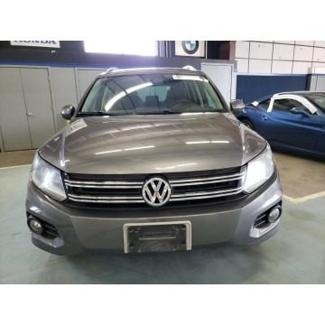 Volkswagen Tiguan  SUV 2012,  2.0 benzyna, automat - Na sprzedaż za 13 284 zł - Katowice - zdjęcie 2