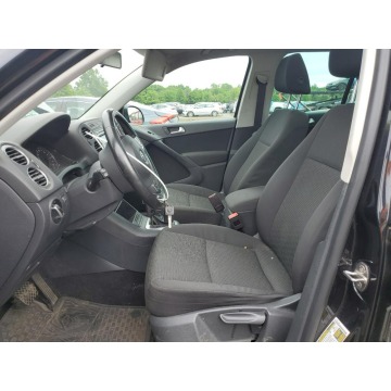 Volkswagen Tiguan  SUV 2013,  2.0 benzyna, automat - Na sprzedaż za 11 439 zł - Katowice - zdjęcie 6