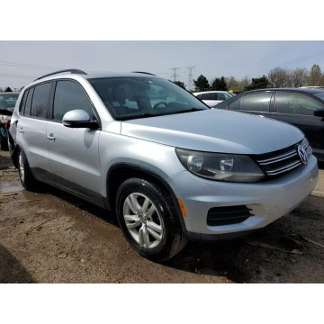 Volkswagen Tiguan  SUV 2016,  2.0 benzyna, automat - Na sprzedaż za 12 054 zł - Katowice - zdjęcie 3