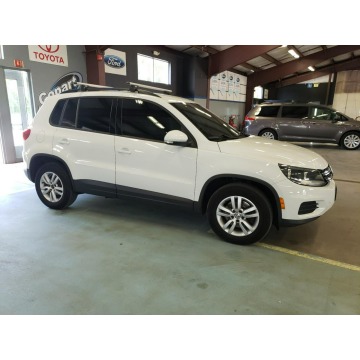 Volkswagen Tiguan  SUV 2017,  2.0 benzyna, automat - Na sprzedaż za 24 600 zł - Katowice - zdjęcie 3