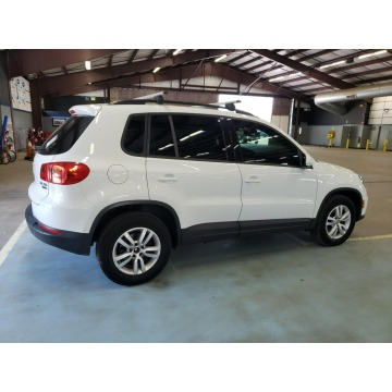 Volkswagen Tiguan  SUV 2017,  2.0 benzyna, automat - Na sprzedaż za 24 600 zł - Katowice - zdjęcie 6