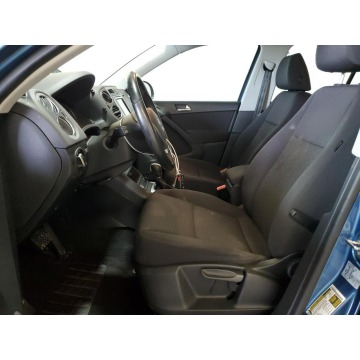 Volkswagen Tiguan  SUV 2017,  2.0 benzyna, automat - Na sprzedaż za 19 926 zł - Katowice - zdjęcie 8