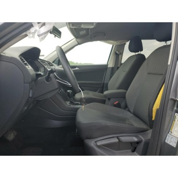 Volkswagen Tiguan  SUV 2020,  2.0 benzyna, automat - Na sprzedaż za 28 044 zł - Katowice - zdjęcie 8