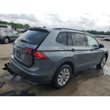 Volkswagen Tiguan  SUV 2020,  2.0 benzyna, automat - Na sprzedaż za 28 044 zł - Katowice - zdjęcie 6