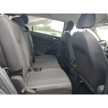 Volkswagen Tiguan  SUV 2020,  2.0 benzyna, automat - Na sprzedaż za 28 044 zł - Katowice - zdjęcie 10
