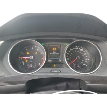 Volkswagen Tiguan  SUV 2020,  2.0 benzyna, automat - Na sprzedaż za 28 044 zł - Katowice - zdjęcie 11
