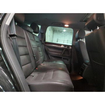Volkswagen Touareg  SUV 2010,  3.6 benzyna, automat - Na sprzedaż za 4 428,00 zł - Katowice - zdjęcie 9