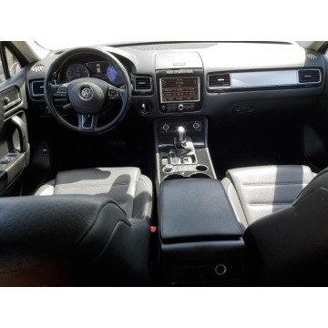 Volkswagen Touareg  SUV 2011,  3.6 benzyna, automat - Na sprzedaż za 17 466 zł - Katowice - zdjęcie 5