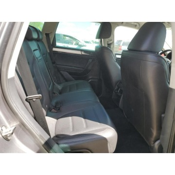 Volkswagen Touareg  SUV 2011,  3.6 benzyna, automat - Na sprzedaż za 17 466 zł - Katowice - zdjęcie 7
