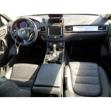 Volkswagen Touareg  SUV 2011,  3.6 benzyna, automat - Na sprzedaż za 13 776 zł - Katowice - zdjęcie 7