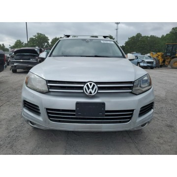Volkswagen Touareg  SUV 2012,  3.6 benzyna, automat - Na sprzedaż za 16 236 zł - Katowice - zdjęcie 3
