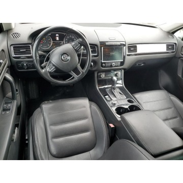 Volkswagen Touareg  SUV 2012,  3.6 benzyna, automat - Na sprzedaż za 16 236 zł - Katowice - zdjęcie 8