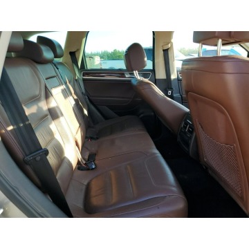 Volkswagen Touareg  SUV 2012,  3.0 hybryda, automat - Na sprzedaż za 24 600 zł - Katowice - zdjęcie 9