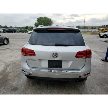 Volkswagen Touareg  SUV 2013,  3.6 benzyna, automat - Na sprzedaż za 14 637 zł - Katowice - zdjęcie 5