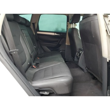 Volkswagen Touareg  SUV 2013,  3.6 benzyna, automat - Na sprzedaż za 14 637 zł - Katowice - zdjęcie 8