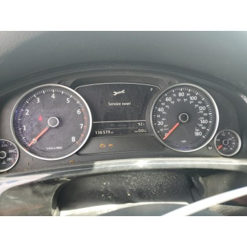 Volkswagen Touareg  SUV 2013,  3.6 benzyna, automat - Na sprzedaż za 14 637 zł - Katowice - zdjęcie 9