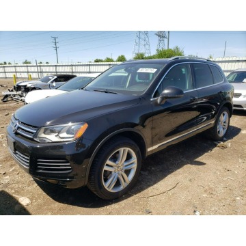 2014 VOLKSWAGEN TOUAREG