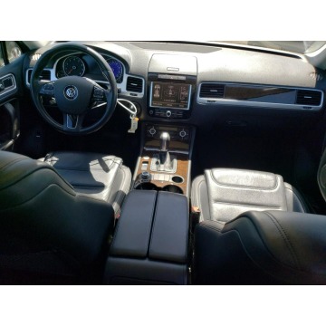 Volkswagen Touareg  SUV 2014,  3.6 benzyna, automat - Na sprzedaż za 37 884 zł - Katowice - zdjęcie 7