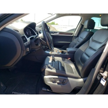 Volkswagen Touareg  SUV 2014,  3.6 benzyna, automat - Na sprzedaż za 37 884 zł - Katowice - zdjęcie 8