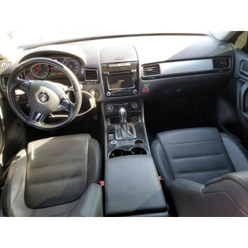 Volkswagen Touareg  SUV 2014,  3.6 benzyna, automat - Na sprzedaż za 9 840,00 zł - Katowice - zdjęcie 7