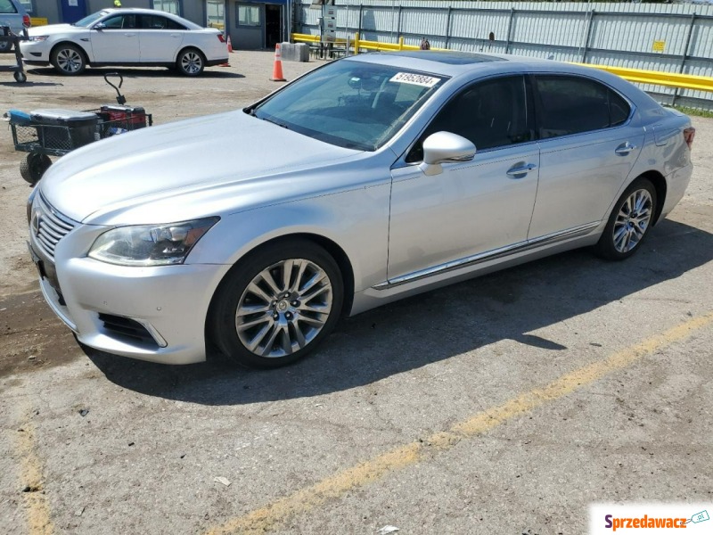 Lexus LS  Sedan/Limuzyna 2013,  4.6 benzyna - Na sprzedaż za 38 376 zł - Katowice