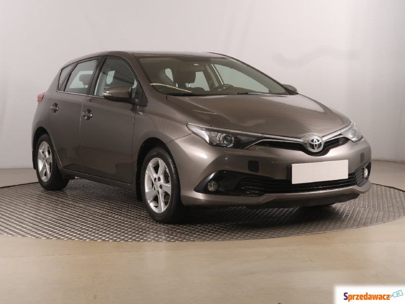 Toyota Auris  Hatchback 2016,  1.6 benzyna+LPG - Na sprzedaż za 51 999 zł - Zabrze