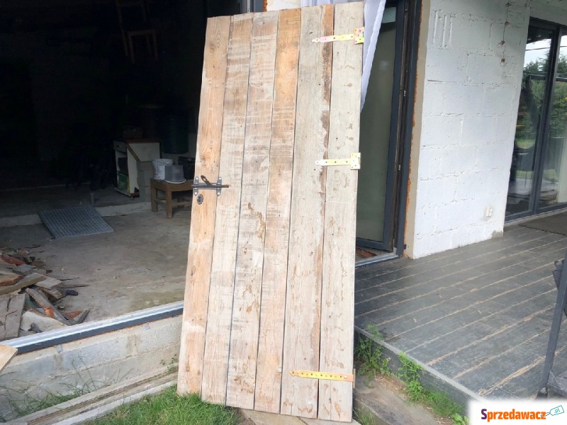 Drzwi pełne drewniane piwniczne zewnętrzne, b... - Drzwi, ościeżnice - Andrespol