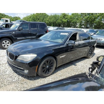 BMW 750 XDRIVE
