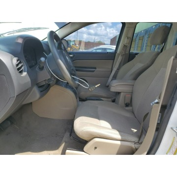 Jeep Liberty  SUV 2014,  2.4 benzyna, automat - Na sprzedaż za 5 412,00 zł - Katowice - zdjęcie 7
