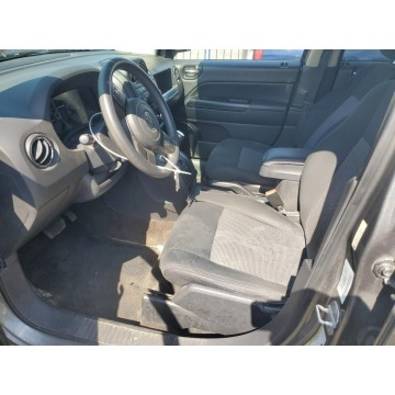 Jeep Liberty  SUV 2014,  2.4 benzyna, automat - Na sprzedaż za 10 578 zł - Katowice - zdjęcie 8