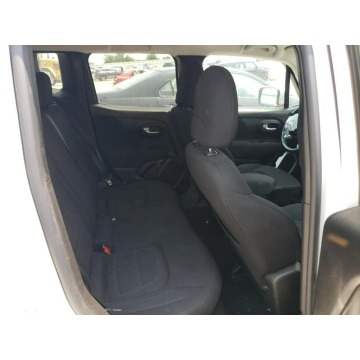 Jeep Renegade  SUV 2019,  2.4 benzyna, automat - Na sprzedaż za 13 038 zł - Katowice - zdjęcie 9