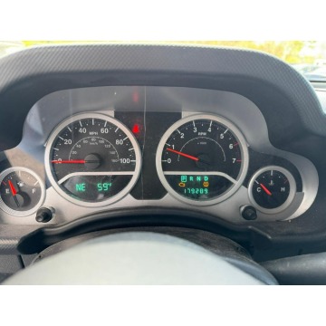 Jeep Wrangler  SUV 2009,  3.6 benzyna, automat - Na sprzedaż za 22 140 zł - Katowice - zdjęcie 7