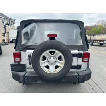Jeep Wrangler  SUV 2012,  3.6 benzyna, automat - Na sprzedaż za 23 616 zł - Katowice - zdjęcie 5