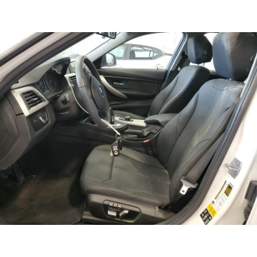 BMW Seria 3  Sedan/Limuzyna 2017,  2.0 benzyna, automat - Na sprzedaż za 20 172 zł - Katowice - zdjęcie 8