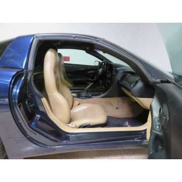 Chevrolet Corvette  Coupe/Sportowy 2001,  5.7 benzyna, automat - Na sprzedaż za 46 310 zł - Katowice - zdjęcie 6
