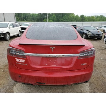 Tesla Model S  Sedan/Limuzyna 2016 elektryczny, automat - Na sprzedaż za 50 184 zł - Katowice - zdjęcie 5