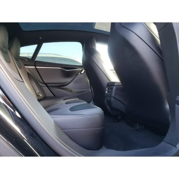 Tesla Model S  Sedan/Limuzyna 2017 elektryczny, automat - Na sprzedaż za 62 484 zł - Katowice - zdjęcie 9