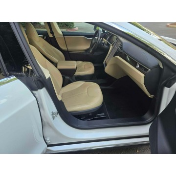 Tesla Model S  Sedan/Limuzyna 2013 elektryczny, automat - Na sprzedaż za 52 275 zł - Katowice - zdjęcie 6