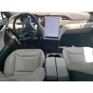 Tesla Model S  Sedan/Limuzyna 2014 elektryczny, automat - Na sprzedaż za 42 558 zł - Katowice - zdjęcie 6