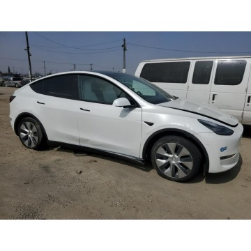 Tesla   SUV 2020 elektryczny, automat - Na sprzedaż za 67 650 zł - Katowice - zdjęcie 3