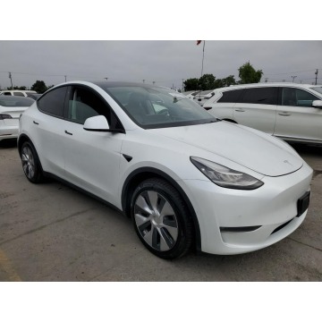 Tesla   SUV 2021 elektryczny, automat - Na sprzedaż za 83 640 zł - Katowice - zdjęcie 3