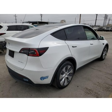 Tesla   SUV 2021 elektryczny, automat - Na sprzedaż za 83 640 zł - Katowice - zdjęcie 6