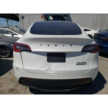 Tesla   SUV 2021 elektryczny, automat - Na sprzedaż za 79 950 zł - Katowice - zdjęcie 5