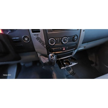 Volkswagen Crafter  Bus 2008,  2.5 diesel, automat - Na sprzedaż za 52 350 zł - Skoczów - zdjęcie 9