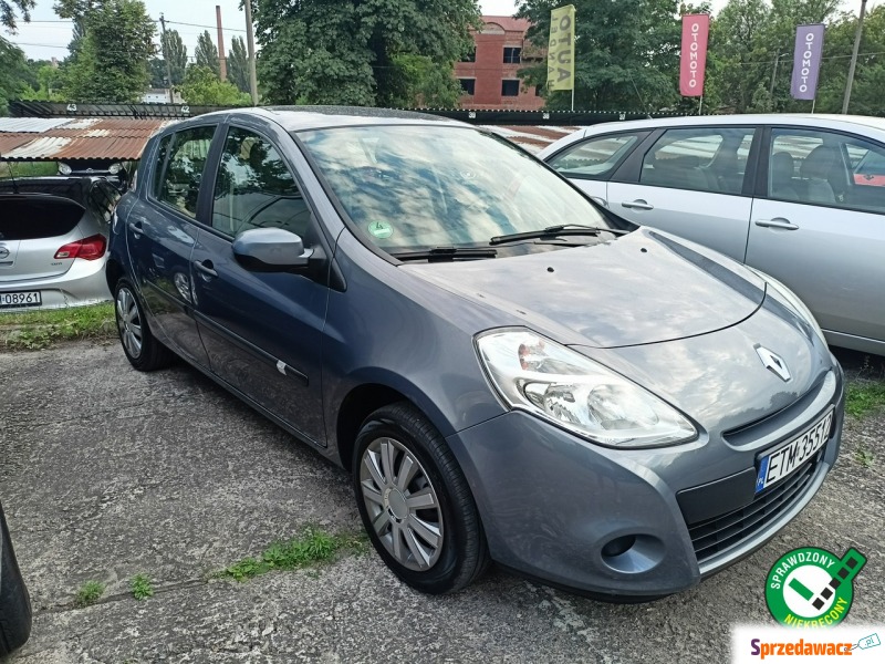 Renault Clio  Hatchback 2011,  1.2 benzyna - Na sprzedaż za 16 950 zł - Tomaszów Mazowiecki